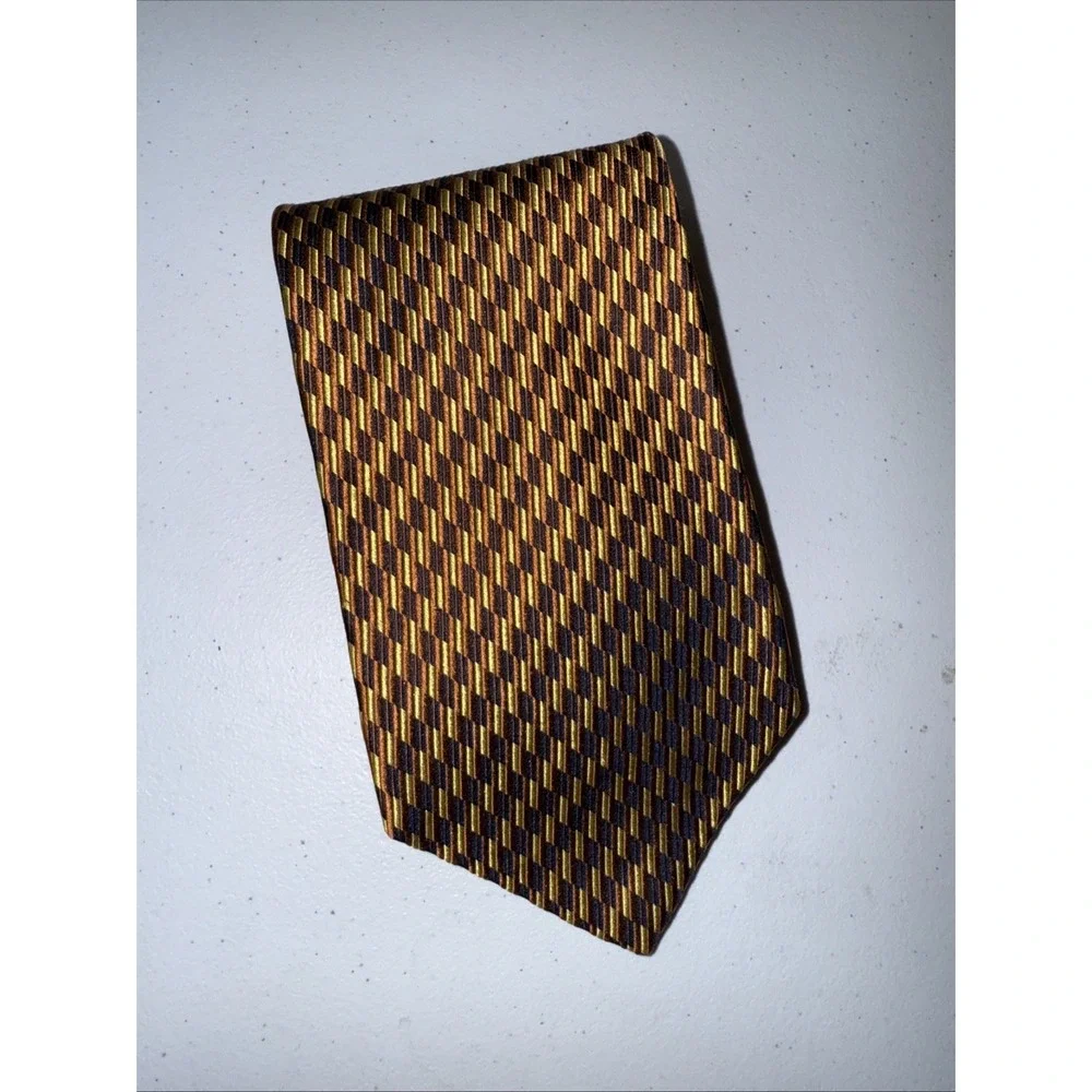 Jos. A. Bank Men's 100% Silk Tie Orange/Brown/Yellow‎ Geometric Pattern